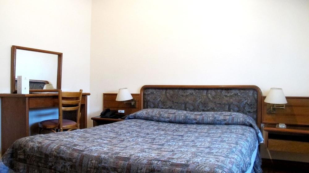 Hotel Sheltown Буенос Айрес Екстериор снимка
