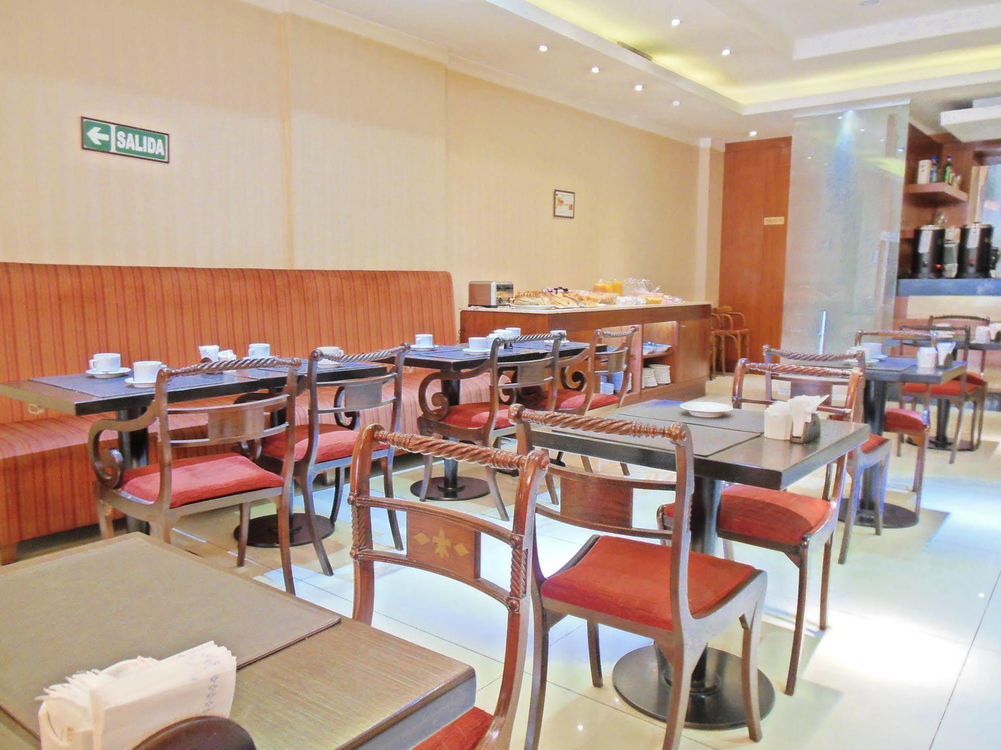 Hotel Sheltown Буенос Айрес Екстериор снимка